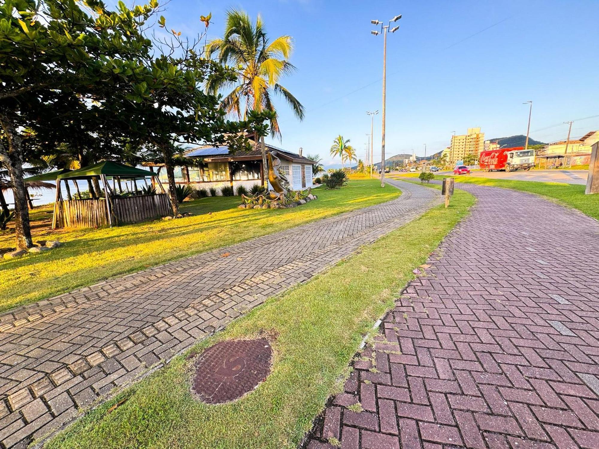 Praia/Piscina Com Hidro /Pebolim/Sinuca E Wi-Fi Caraguatatuba Eksteriør bilde